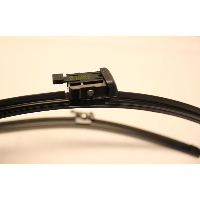 PUSSERBLAD FRONTRUTE VOLVO C30 S40 V50 06- PAKKE MED H/V.