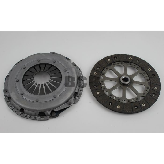 Clutsh kit 940-960 S/V90 95-98 M90  brukes både på 4 og 6syl