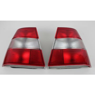 TILBUDSPAKKE BAKLAMPER 940/960 SEDAN(944) ALLE MOD.