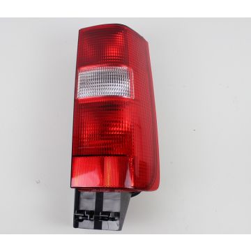 BAKLAMPE 855 og V70I  3512427  nedre på høyre side