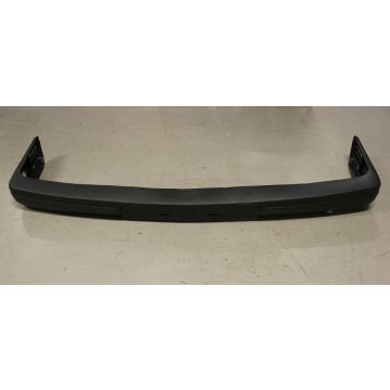 STØTFANGER PLAST FORAN TIL VOLVO 200 81-93  1246585