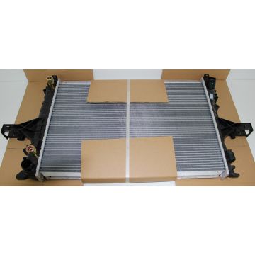 RADIATOR VOLVO S60,S80, V70N,XC70  409MMX419MMX32MM