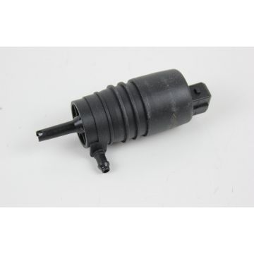 SPYLERPUMPE FRONT+BAK 940-97/98 (FLATE STIKKERE PÅ KONTAKT)