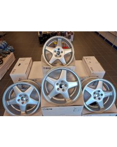 Felg sett 4 stk Polaris type  7X17 140,164,240,260,740,940